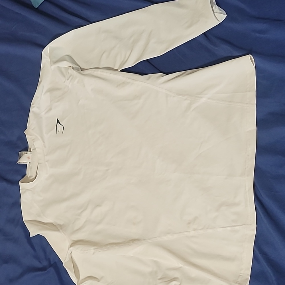 White work out long sleeve